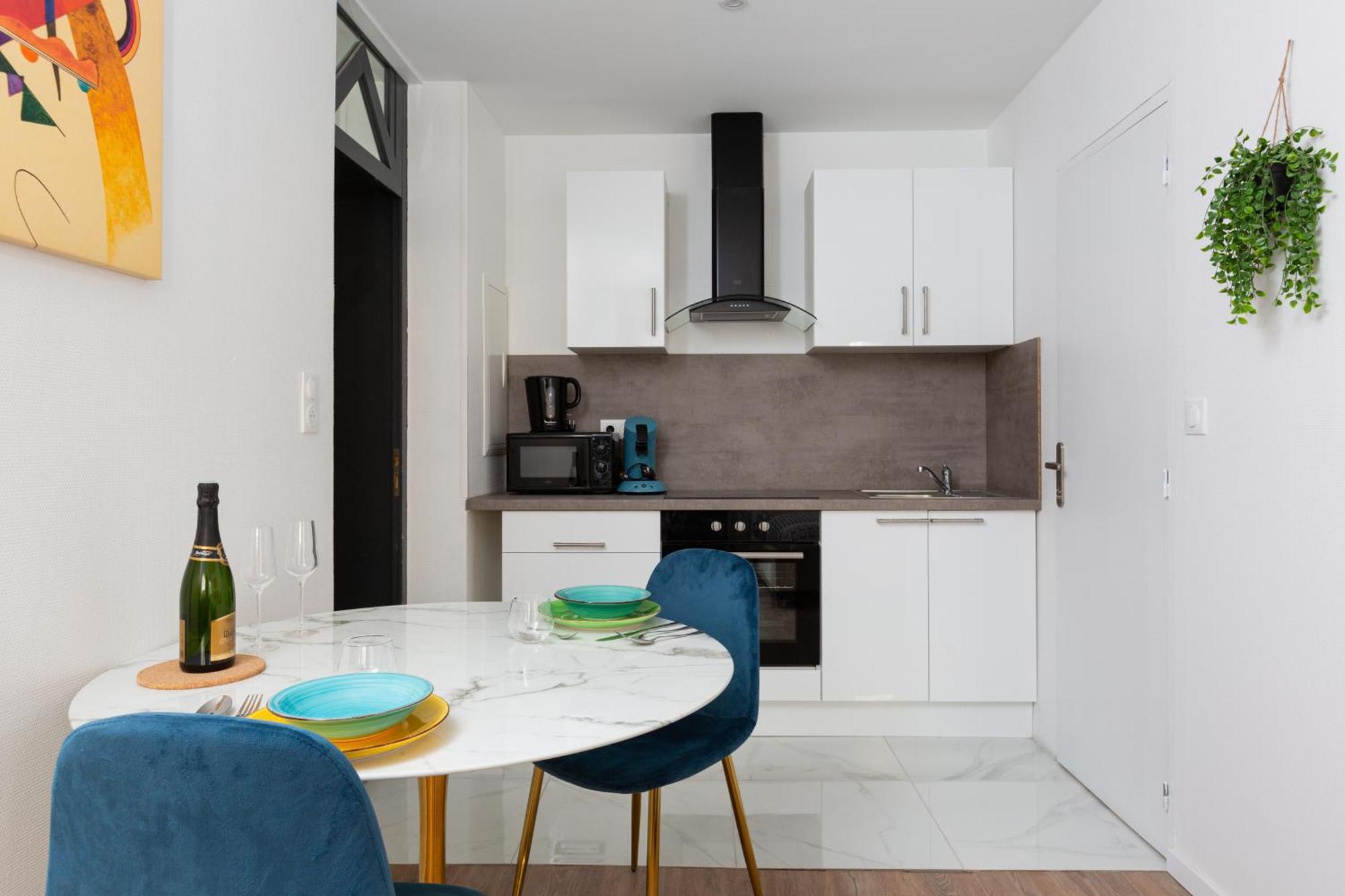 Deluxe Studio Tout Equipe - Hyper Centre Historique Mulhouse Ngoại thất bức ảnh